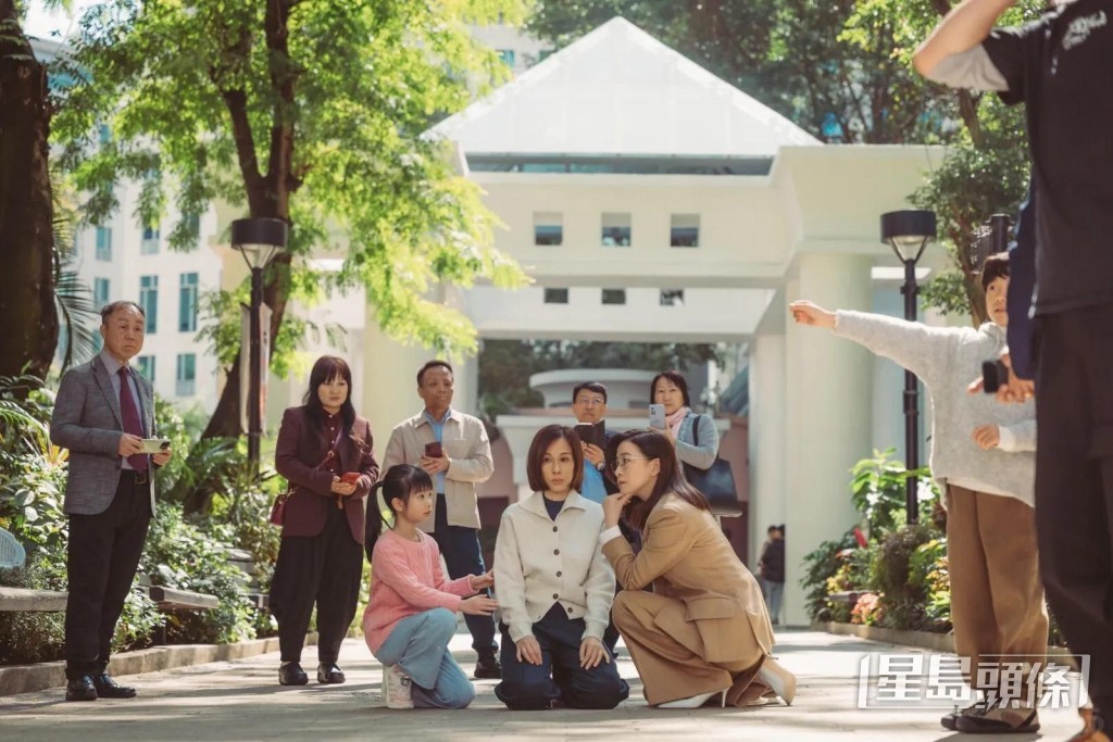 阿佘會妙語安慰緩和氣氛。