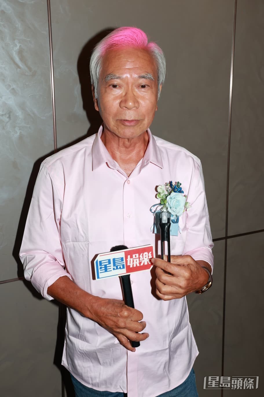 原來他保持運動量。