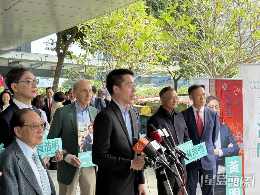 郭基煇形容黃浩明做事非常公道公職。 郭基煇形容黃浩明做事非常公道公職。