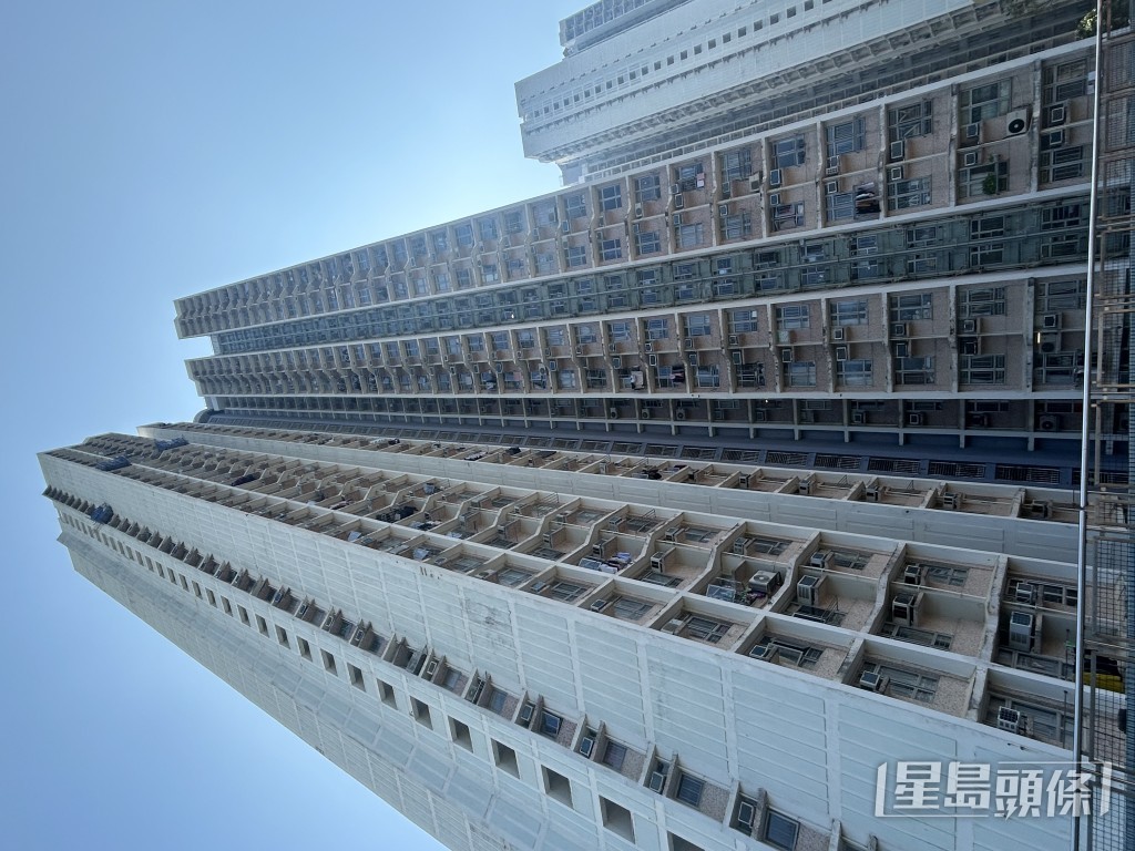 唐富閣女子墮樓亡。楊偉亨攝