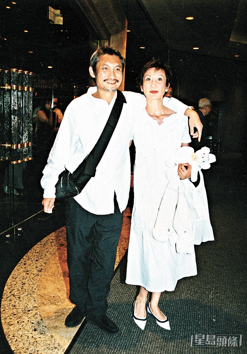 施南生本與名導徐克被視為絕配，卻於2014年宣佈已離婚多時，令人感惋惜。