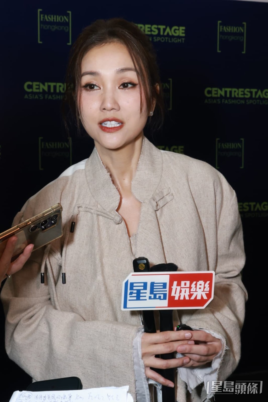 謝安琪練電單車中暑卻拒入院。
