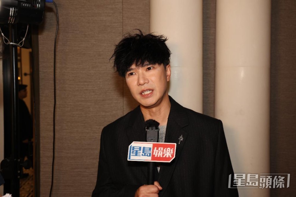 堅持做人要向前看。