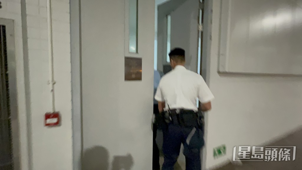 警員到場調查。楊偉亨攝