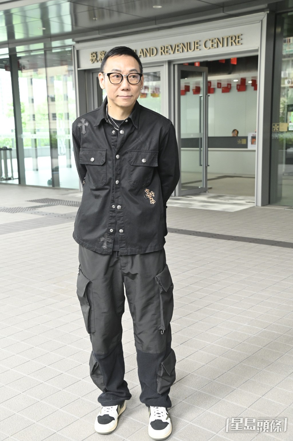 張柏芝前經理人余毓興於7月9日到九龍稅務中心進行投訴，實名舉報「有人涉嫌逃稅」。