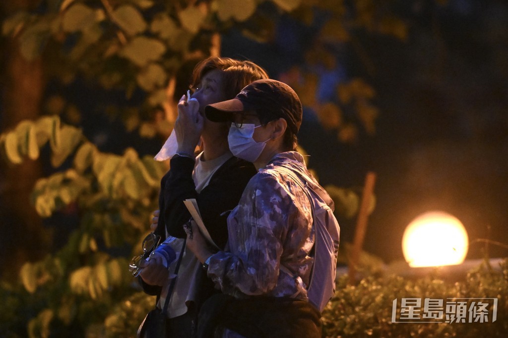 居民目睹家園被毀，徬徨無助。