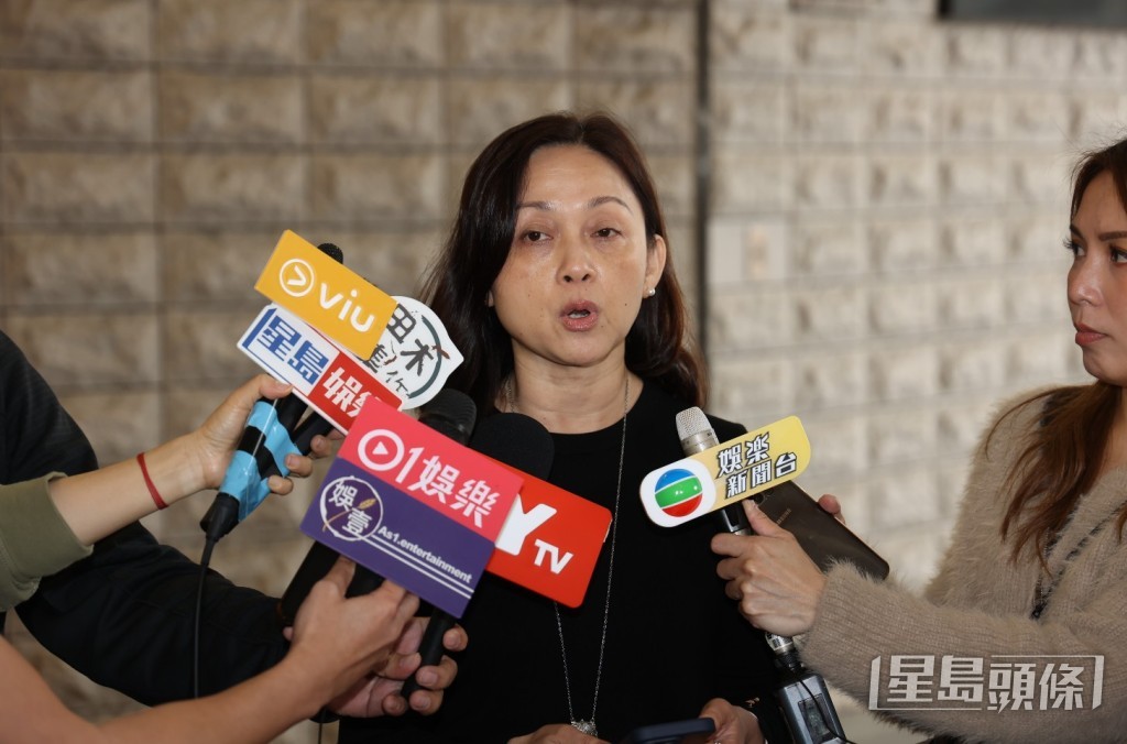 鄭啟泰妹妹指早前已由親戚及好友為鄭啟泰送別到天家,今日(16日)為哥哥舉行一個私人生命贊禮。 鄭啟泰妹妹指早前已由親戚及好友為鄭啟泰送別到天家,今日(16日)為哥哥舉行一個私人生命贊禮。
