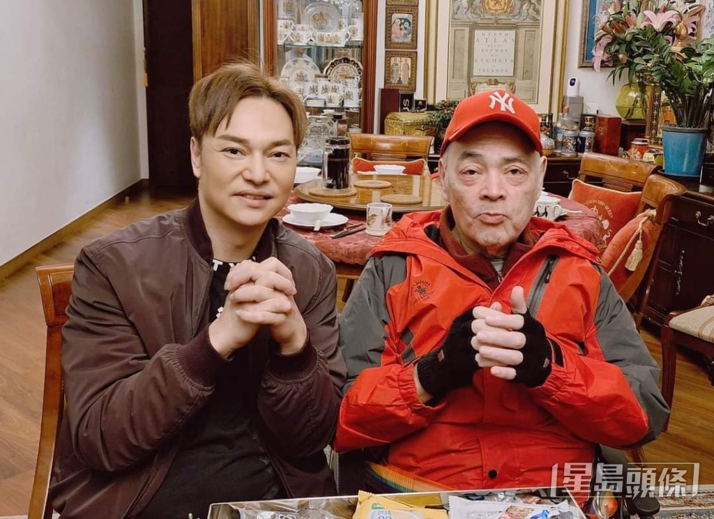 新年期間陪張偉文。 新年期間陪張偉文。