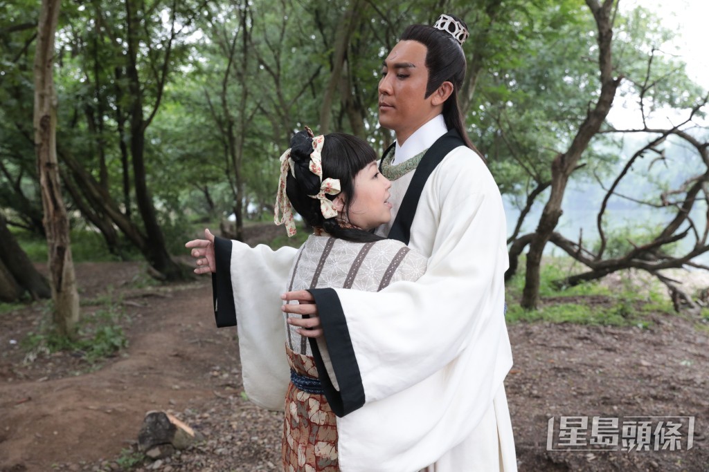 蝦頭演繹的角色都大膽主動,私底下對愛情就好卑微。 蝦頭演繹的角色都大膽主動,私底下對愛情就好卑微。