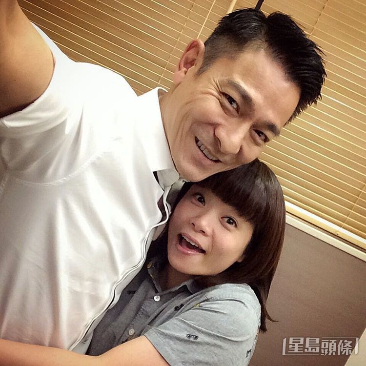 華仔係小儀偶像。 華仔係小儀偶像。