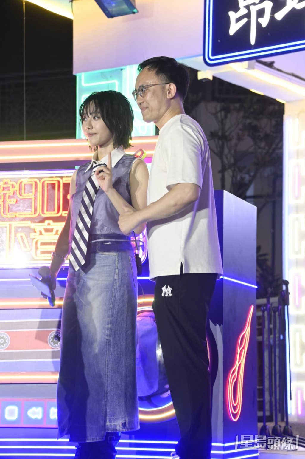 蘇詠淳的爸爸亦有到場,與女兒一起玩遊戲。 蘇詠淳的爸爸亦有到場,與女兒一起玩遊戲。