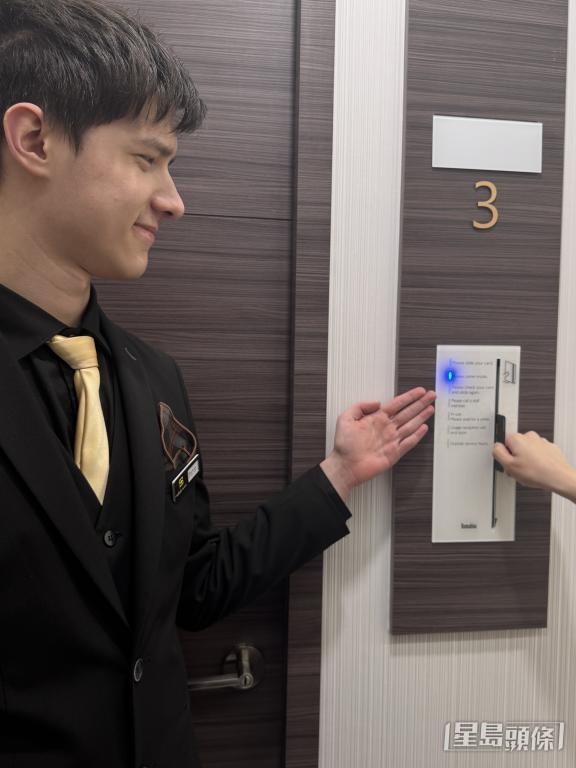 開啟保險箱的匙卡由用家保管,Smart Safe並無備用卡,進一步提升安全度。 開啟保險箱的匙卡由用家保管,Smart Safe並無備用卡,進一步提升安全度。