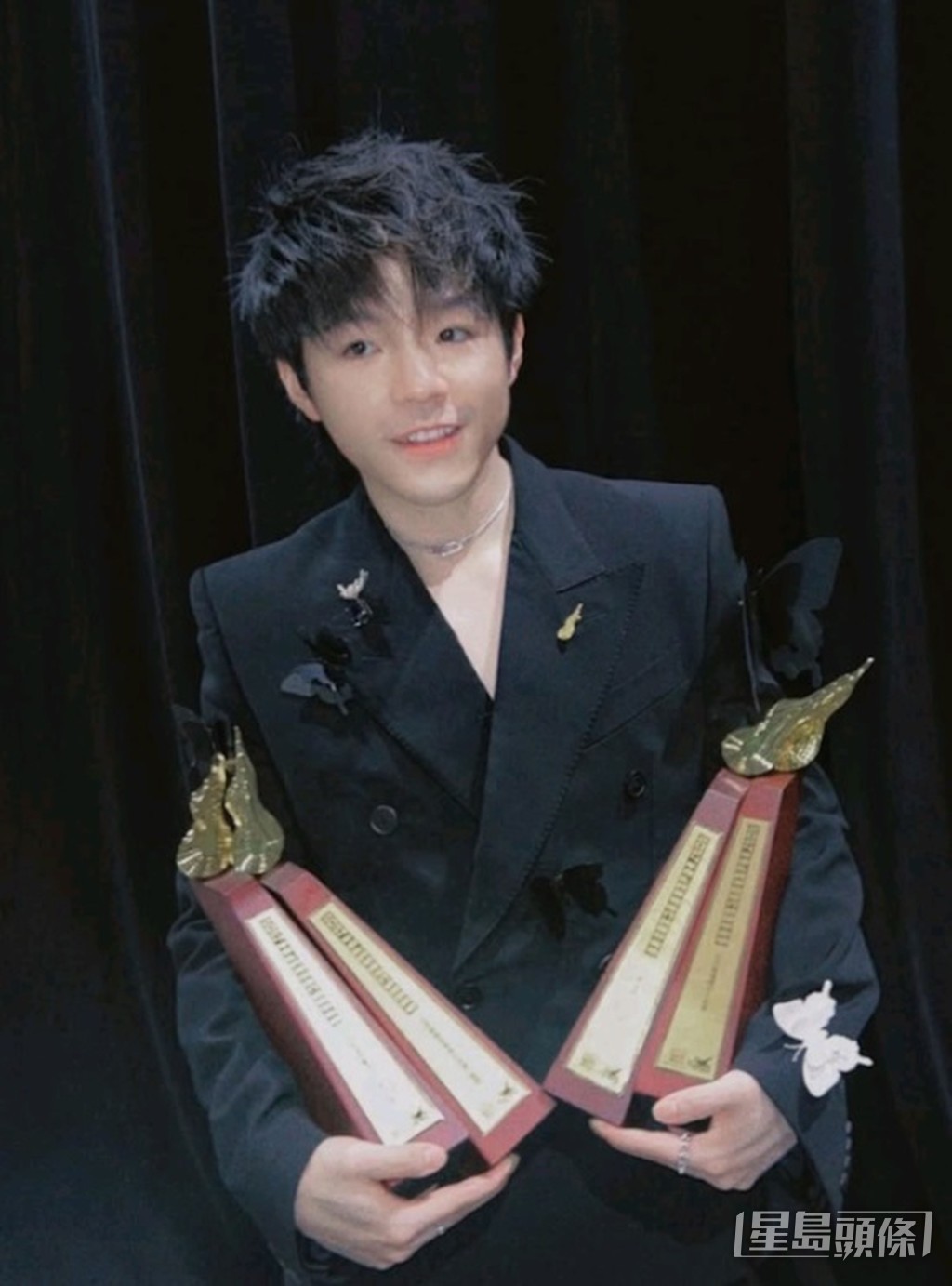 陳卓賢去年樂壇大豐收。 陳卓賢去年樂壇大豐收。