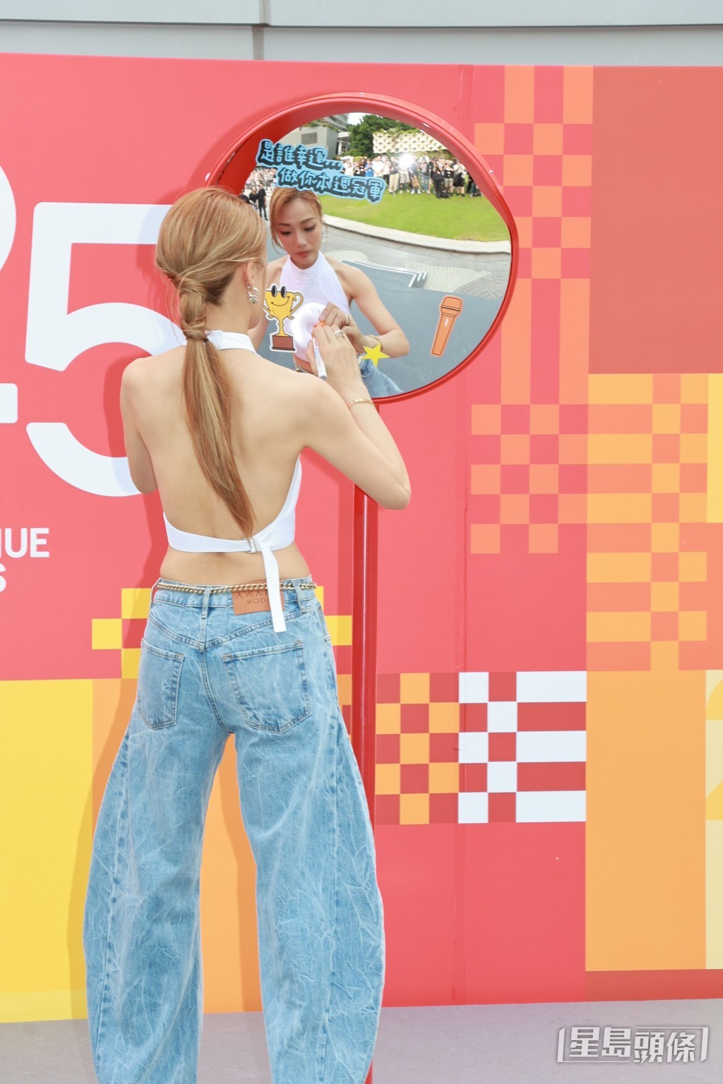 祖兒投入宣傳。