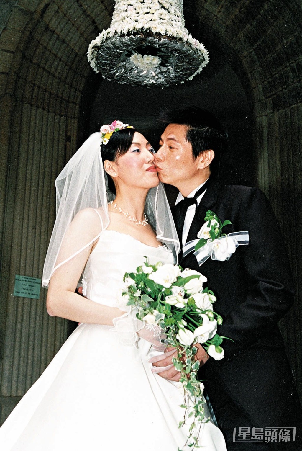 雷有輝與太太容美蓮（Meilin）於2000年結婚。