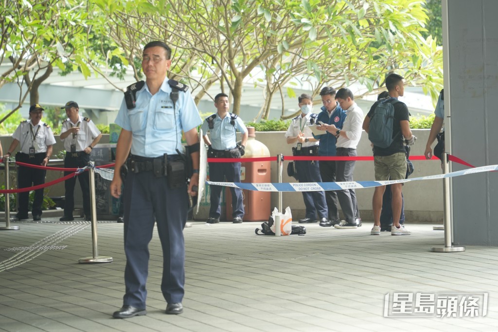 警員到場調查。吳豔玲攝 警員到場調查。吳豔玲攝