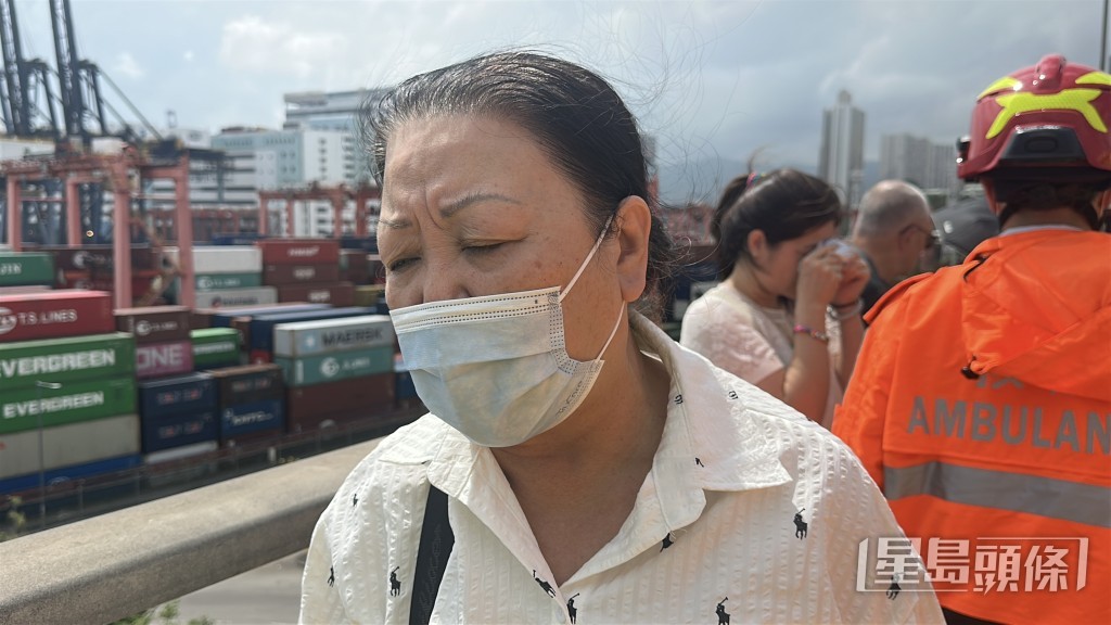 謝女士講述意外經過。 謝女士講述意外經過。