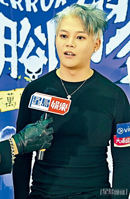 肥仔指保錡近日專心工作。