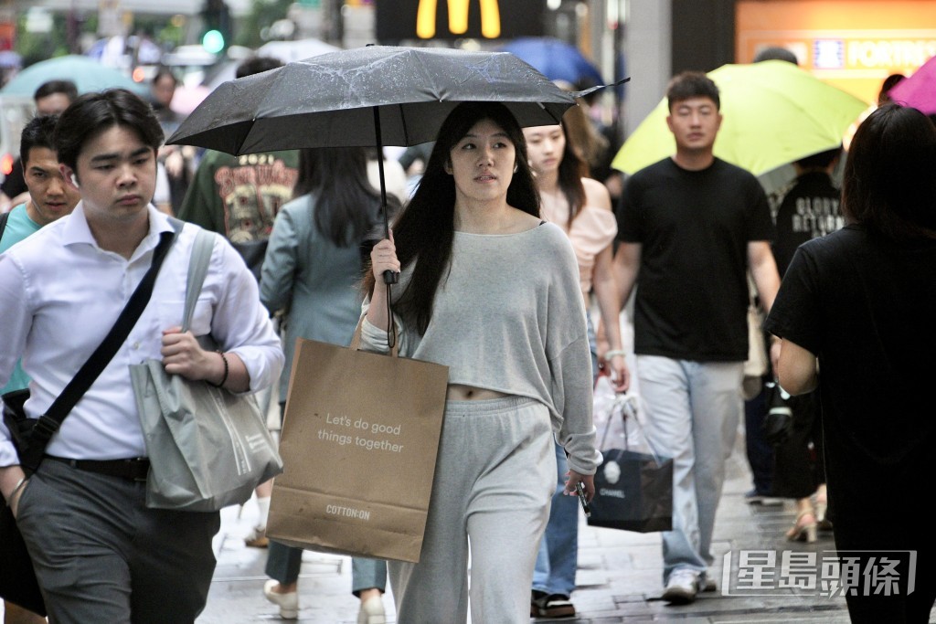 熱帶風暴韋帕風力最大的位置或直接影響香港。 熱帶風暴韋帕風力最大的位置或直接影響香港。