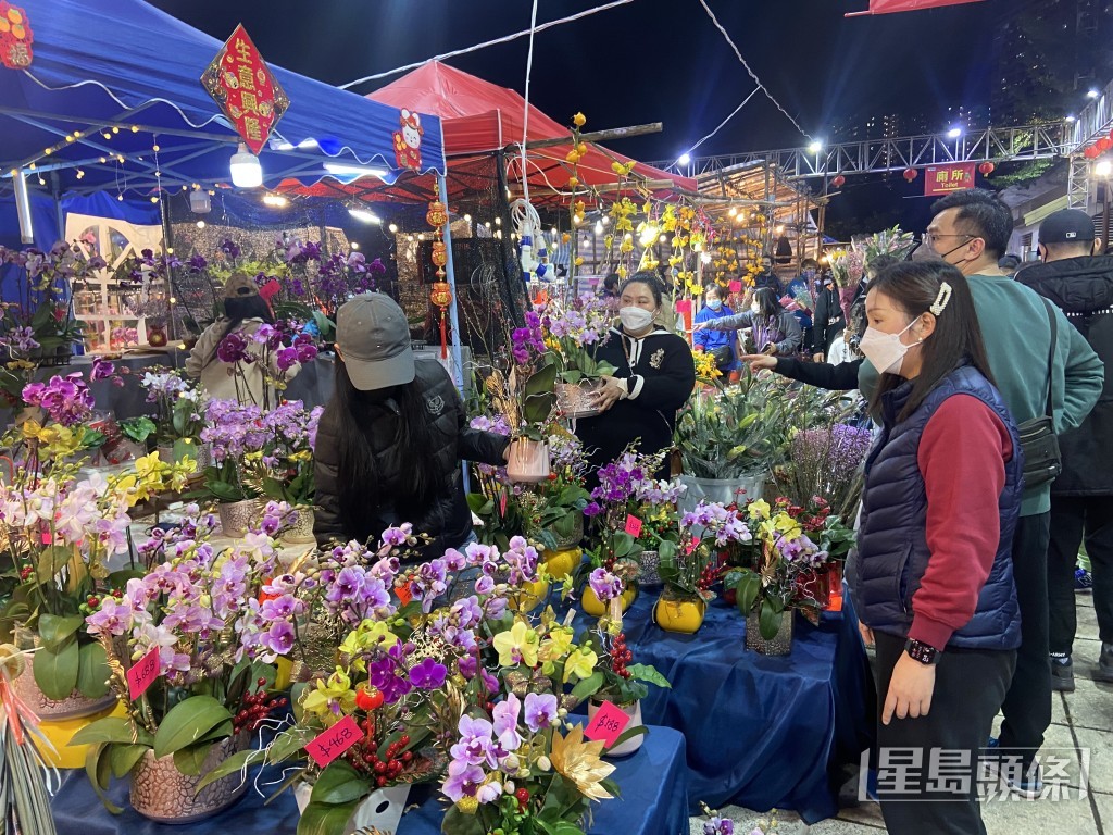 屯門天后廟廣場。 屯門天后廟廣場。