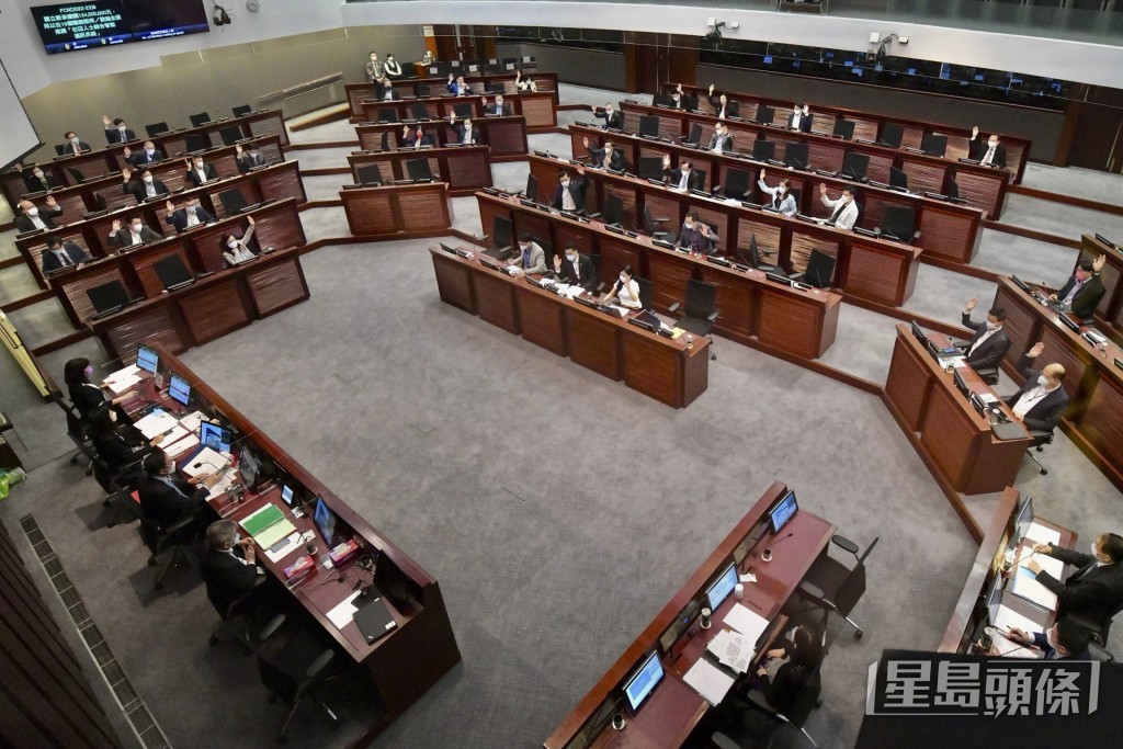 政府向立法會申請292億元撥款,用於在屯門曾咀興建第二期綜合廢物管理設施(I·PARK2)。 政府向立法會申請292億元撥款,用於在屯門曾咀興建第二期綜合廢物管理設施(I·PARK2)。