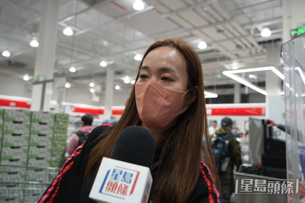 來自香港的張小姐。吳艷玲攝 來自香港的張小姐。吳艷玲攝