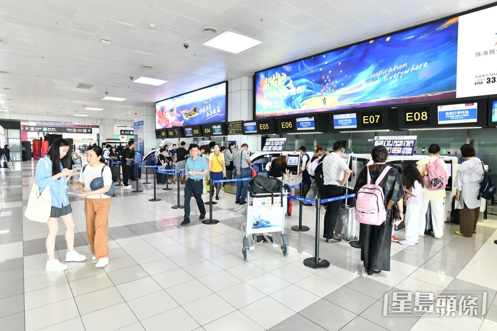 珠海機場成為全國客流量最大的非口岸機場,彰顯香港管理模式的成功。盧江球攝 珠海機場成為全國客流量最大的非口岸機場,彰顯香港管理模式的成功。盧江球攝