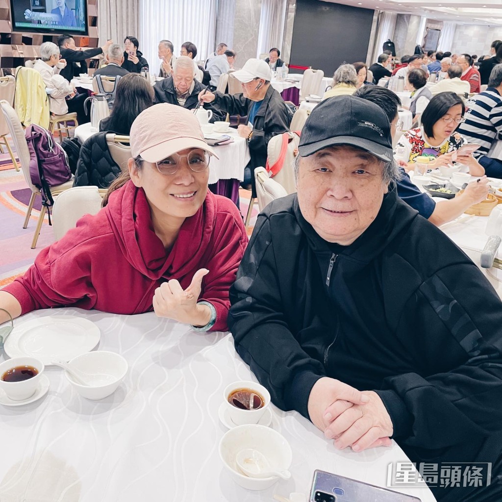秦煌自離開去年離開效力四十多年的TVB後，不時約好友如楊盼盼飲茶。​