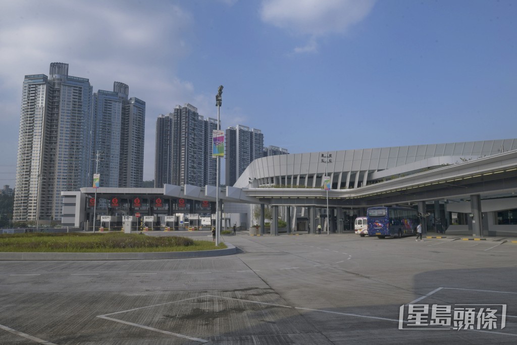 香園圍邊境管制站。資料圖片 香園圍邊境管制站。資料圖片
