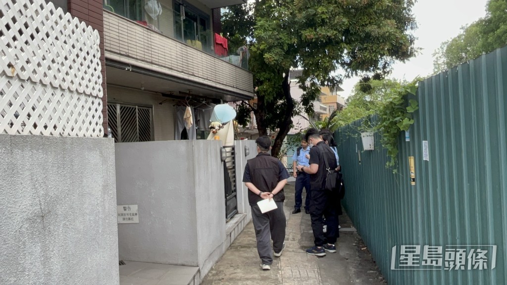 刑事調查隊探員到場。楊偉亨攝 刑事調查隊探員到場。楊偉亨攝