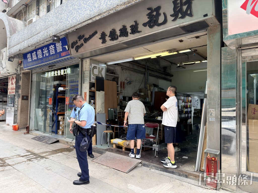警员到场调查。梁国峰摄