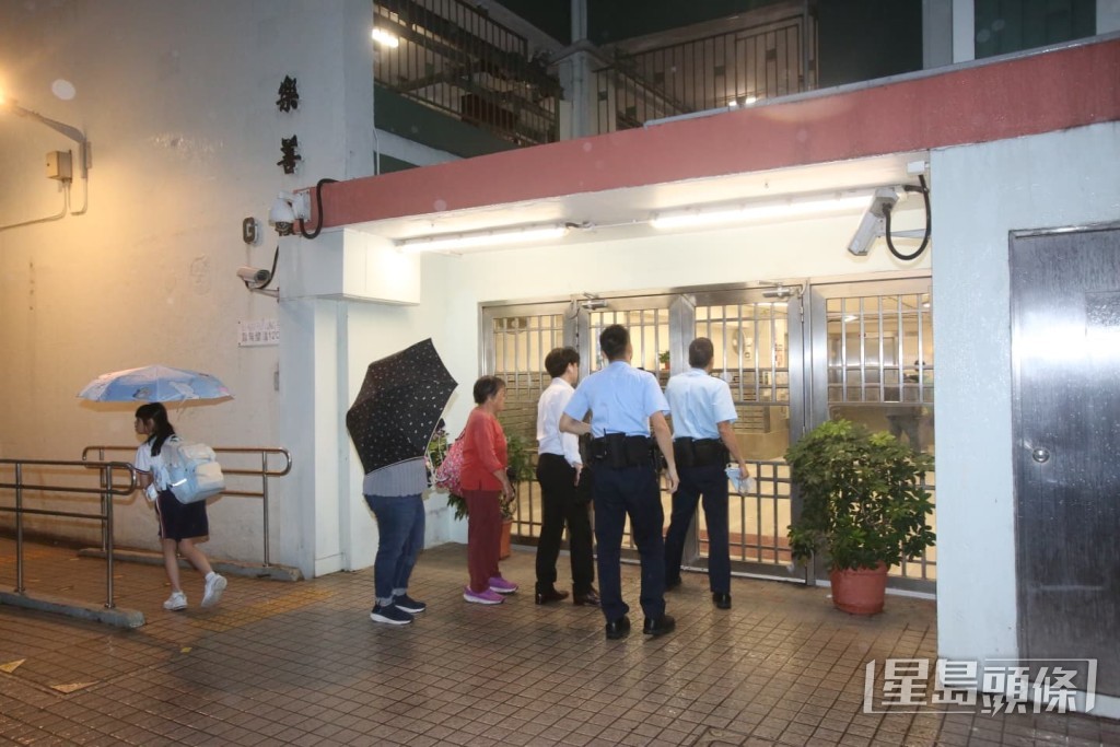 警员在场调查。