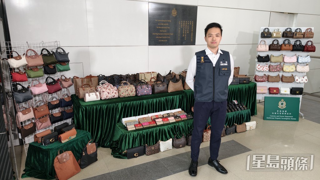 海關展示所得證物。黃文威攝 海關展示所得證物。黃文威攝