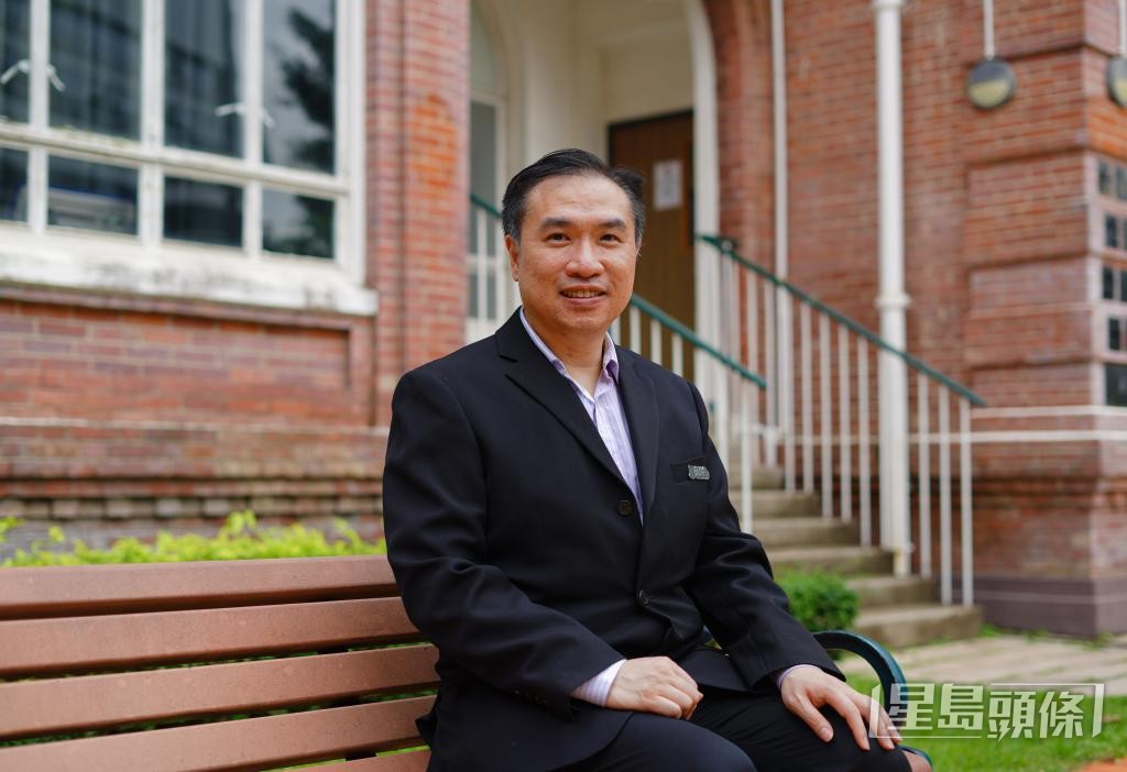 香港大學人工智能與數據科學學部主任鄭振剛認為，沙嶺數據園區有助科研成果產業化。