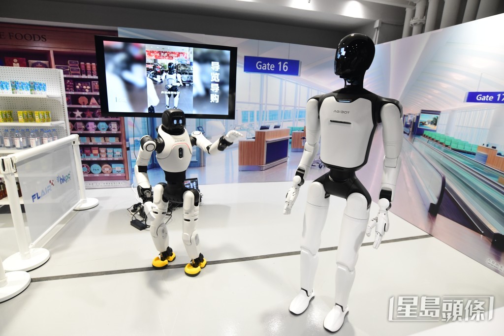 孫東表示,人形機械人與具身智能擁有巨大發展潛力。 孫東表示,人形機械人與具身智能擁有巨大發展潛力。