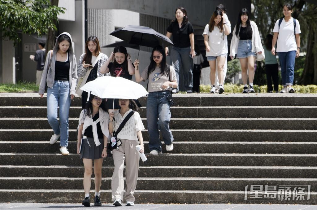 有協助青年就業的機構表示,部分大學生去年畢業至今仍未找到工作。 有協助青年就業的機構表示,部分大學生去年畢業至今仍未找到工作。