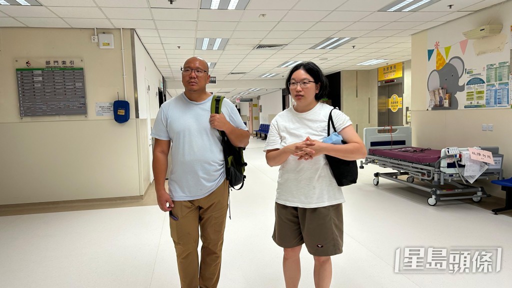 非常父母早前到醫院探望Danny情況。資料圖片