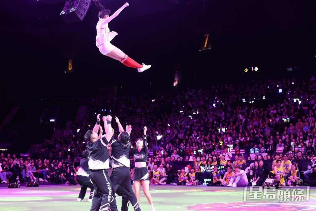 好似刺激過場球賽喎! 好似刺激過場球賽喎!