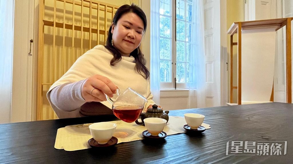 香港艺术馆馆长（中国文物）麦咏雯说，茶具文物馆肩负推广茶文化的重任。