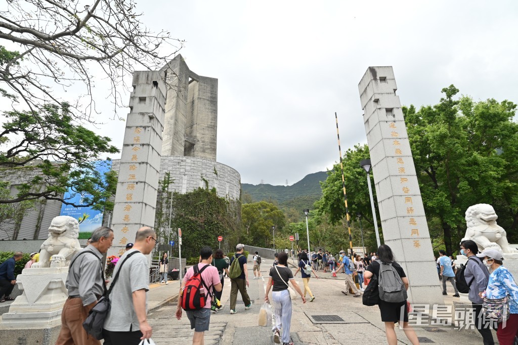 鑽石山火葬場及墳場。鍾健華攝 鑽石山火葬場及墳場。鍾健華攝