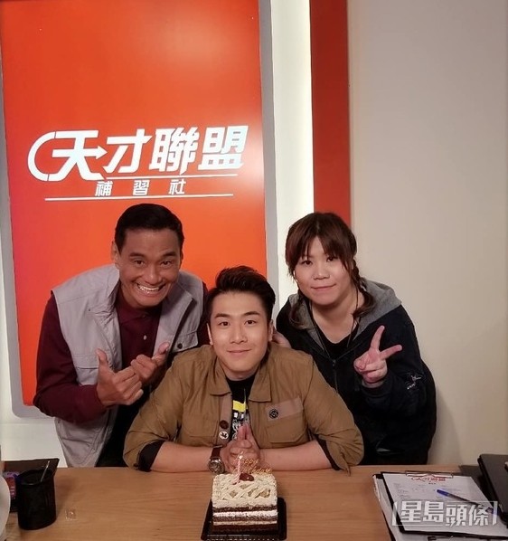 池家三口。 池家三口。