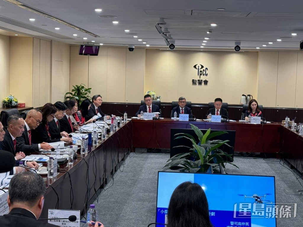 監警會與投訴警察課代表舉行聯席會議。謝宗英攝 監警會與投訴警察課代表舉行聯席會議。謝宗英攝