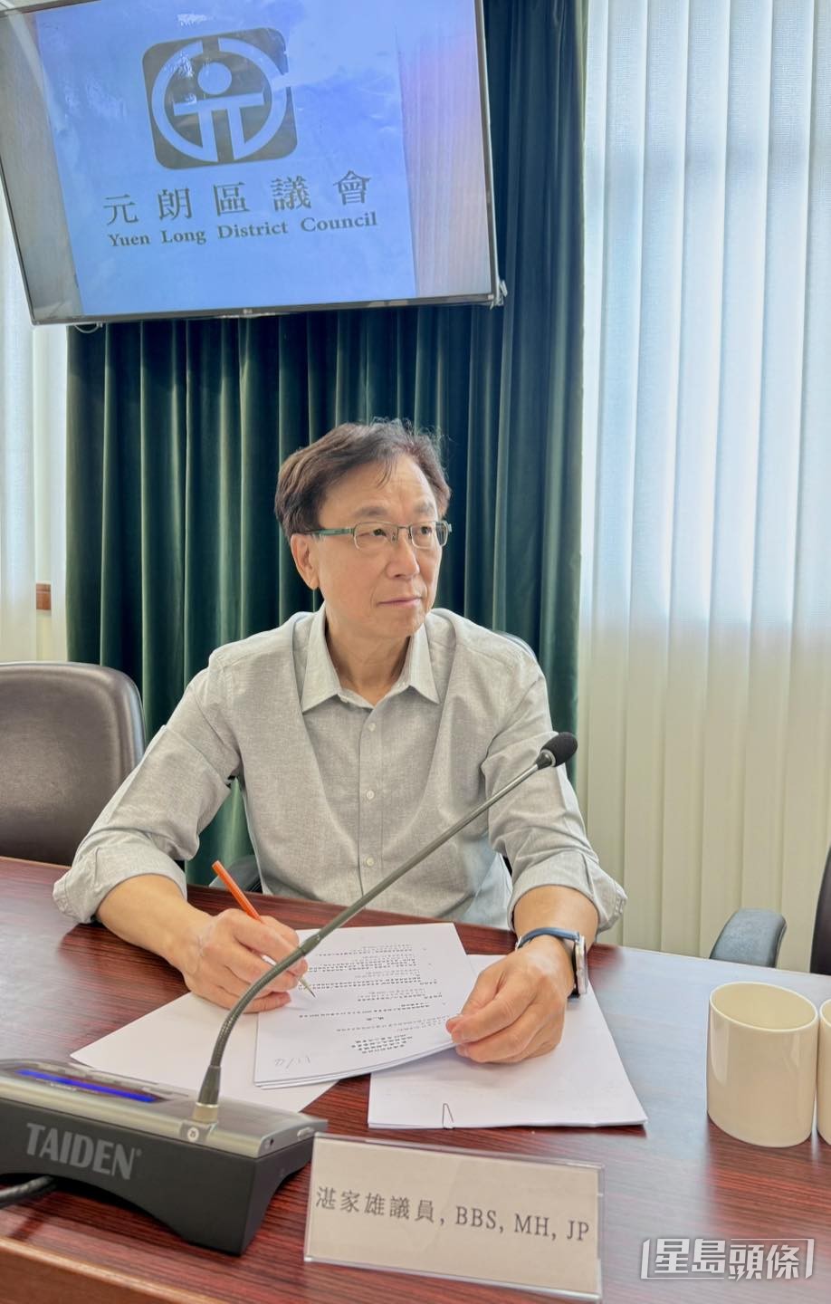 元朗區議員湛家雄憂慮佔用寮屋情況將在北部都會區收地範圍頻生。 元朗區議員湛家雄憂慮佔用寮屋情況將在北部都會區收地範圍頻生。