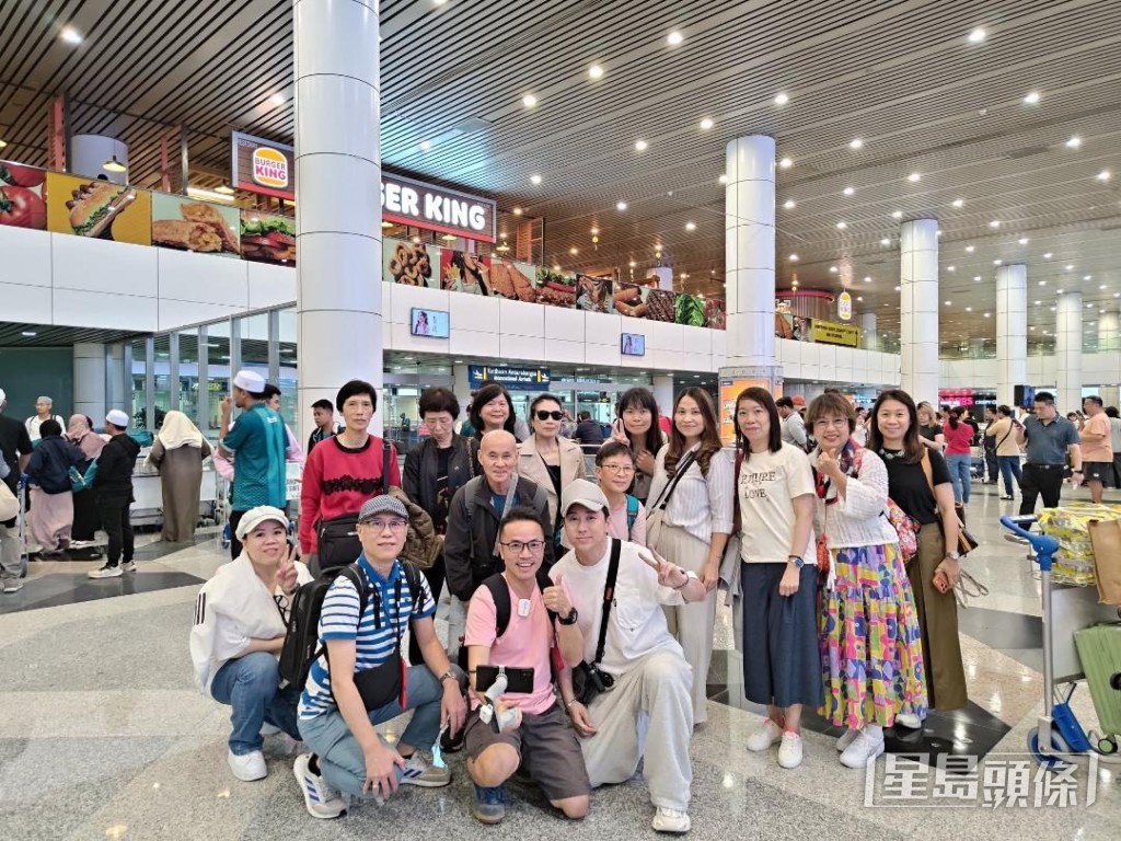 帶團友遊吉隆坡商場。