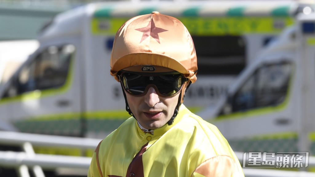 昨朝艾兆禮替「牛精豪情」快試。