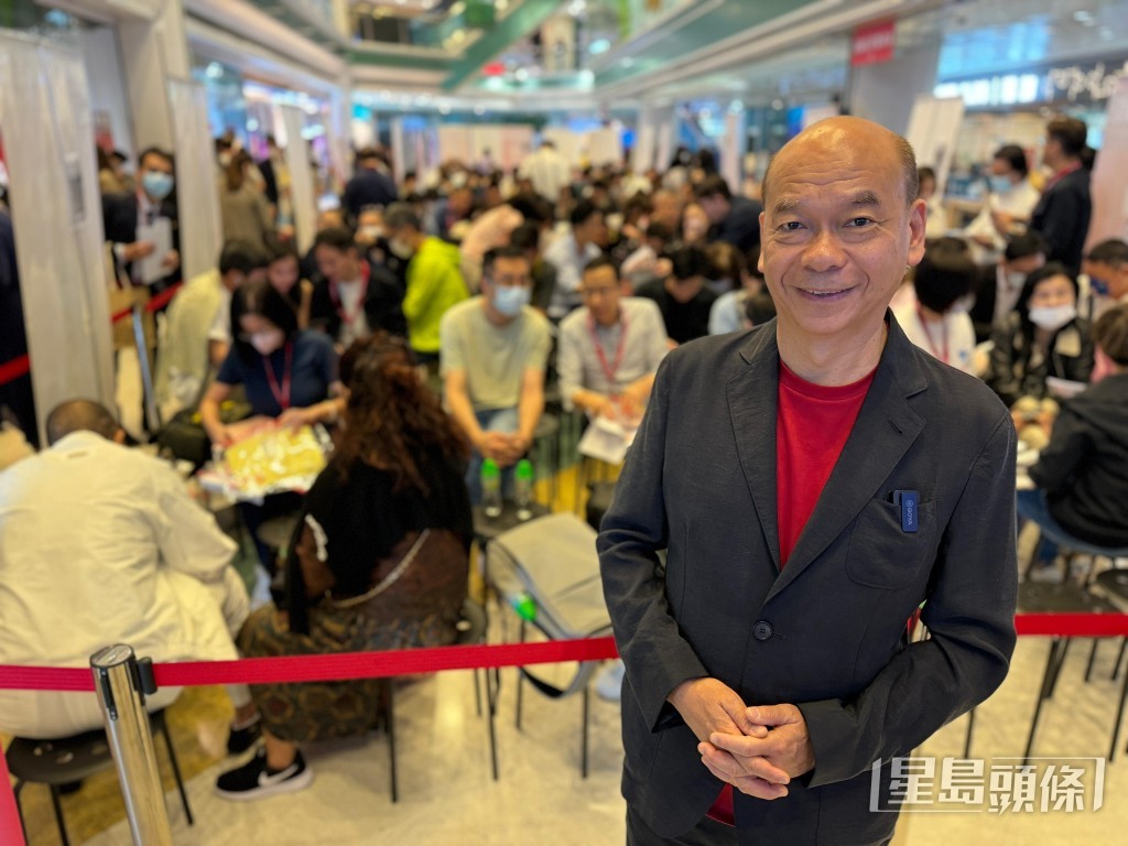 中原亞太區副主席兼住宅部總裁陳永傑表示,今日出席客戶中,佔半數為首輪向隅客。 中原亞太區副主席兼住宅部總裁陳永傑表示,今日出席客戶中,佔半數為首輪向隅客。