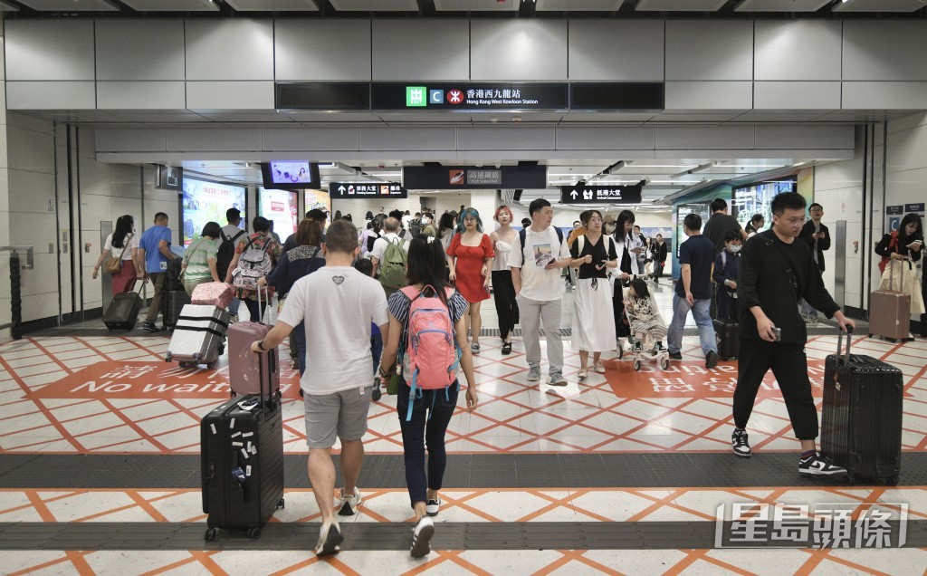 港鐵表示,有關車次的資料,請留意12306官方網站(12306.cn)。 港鐵表示,有關車次的資料,請留意12306官方網站(12306.cn)。