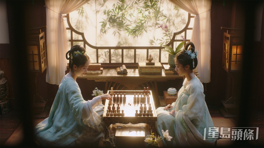 劇集無論布景、造型、攝影都十分考究,影像華麗而精細。 劇集無論布景、造型、攝影都十分考究,影像華麗而精細。