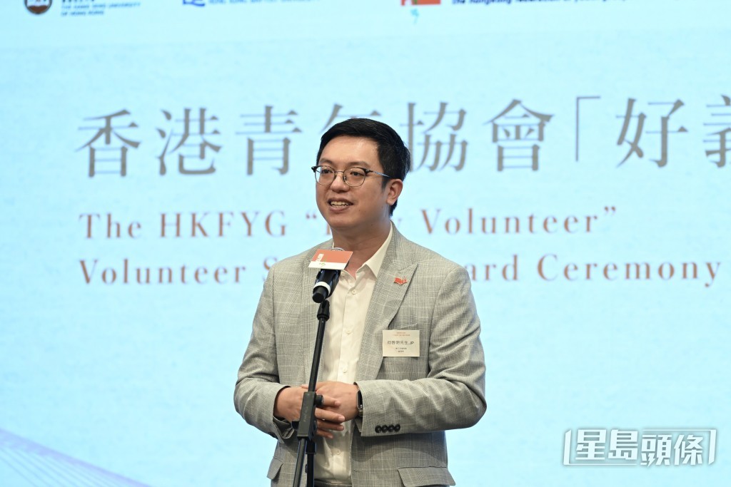 何啟明希望青年人能透過青協的義工網絡,參加更多大型活動。劉駿軒攝 何啟明希望青年人能透過青協的義工網絡,參加更多大型活動。劉駿軒攝