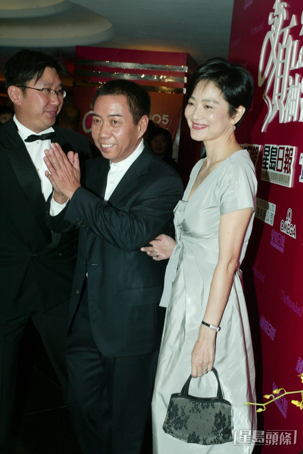 邢李㷧在「2005年傑出領袖選舉」獲獎，當時更在台上多謝太太林青霞。